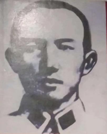 寻淮洲到底有多强？若1955年在世，他必定封元帅。
 
1912年，寻淮洲生在湖