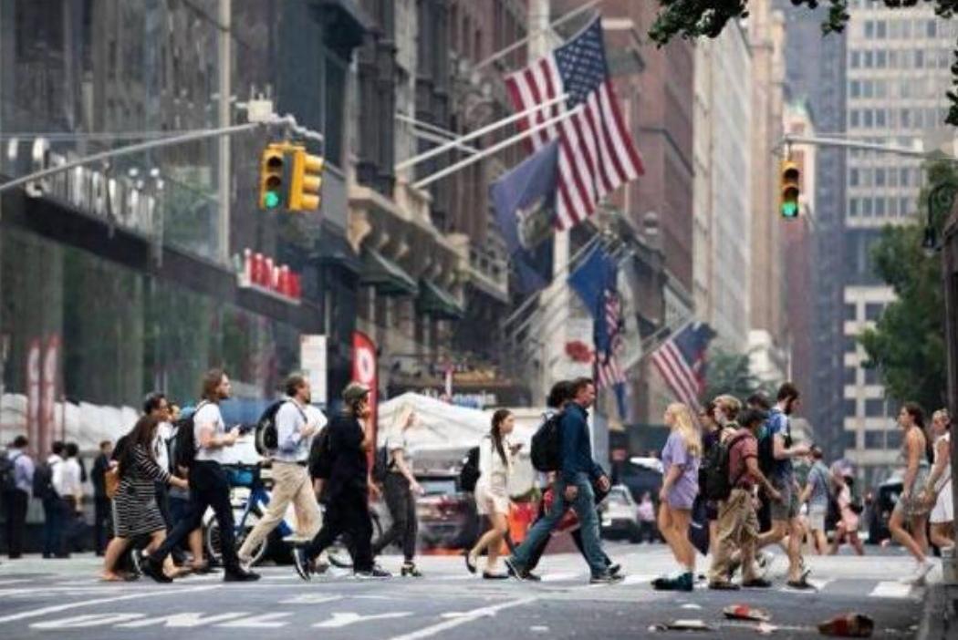 中国经济的崛起正以前所未有的速度冲击着美国的传统优势。不同于十几年前以低端制造为