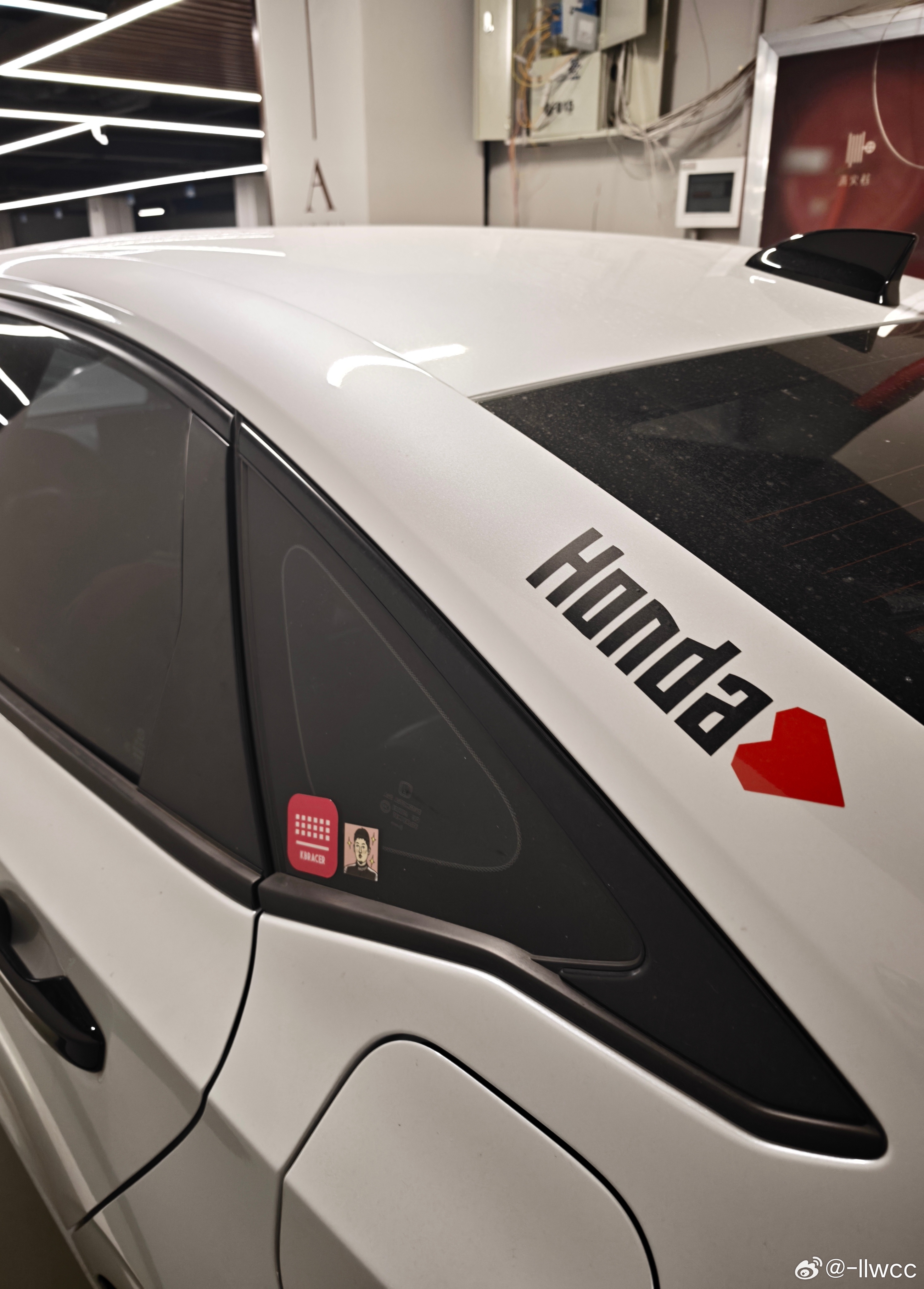 顶级品味的苏州（or应该是上海）车友，还是粉丝轻改真的很靓，素净美