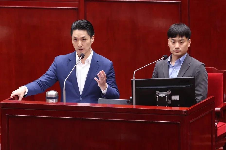 蒋万安挨批“读稿机”，游淑慧反呛民进党：不靠幕僚有本事卓荣泰试一试
民进党立委吴