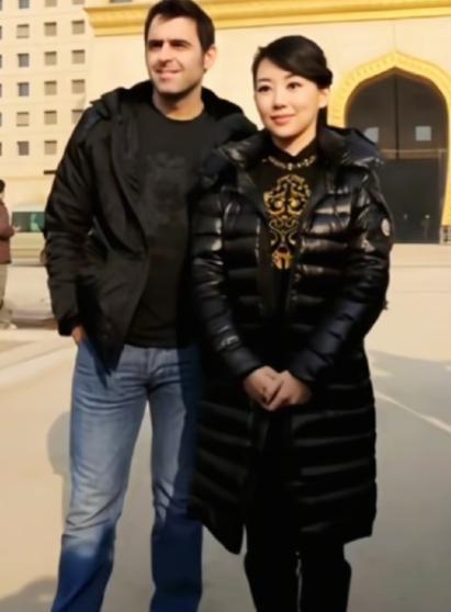 2013年底，身价千万英镑的斯诺克名将奥沙利文，专程赶到了山东兖州。等在车站接他