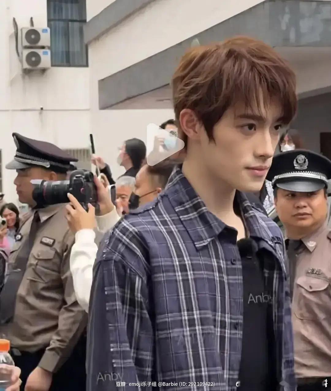 郭敬明的训练营成员有路透了，咋样 