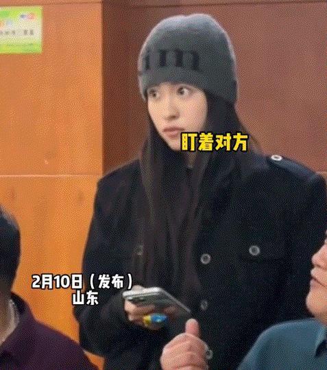 [微风]妥妥的顶级小棉袄！山东，一女儿和爸爸去参加酒席吃饭，不料吃饭过程中，同桌