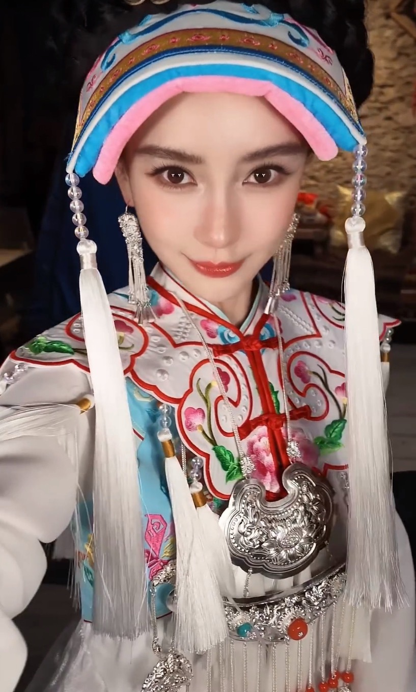 Angelababy羌寨上班vlog姐姐要多多分享日常呀 我们很喜欢 