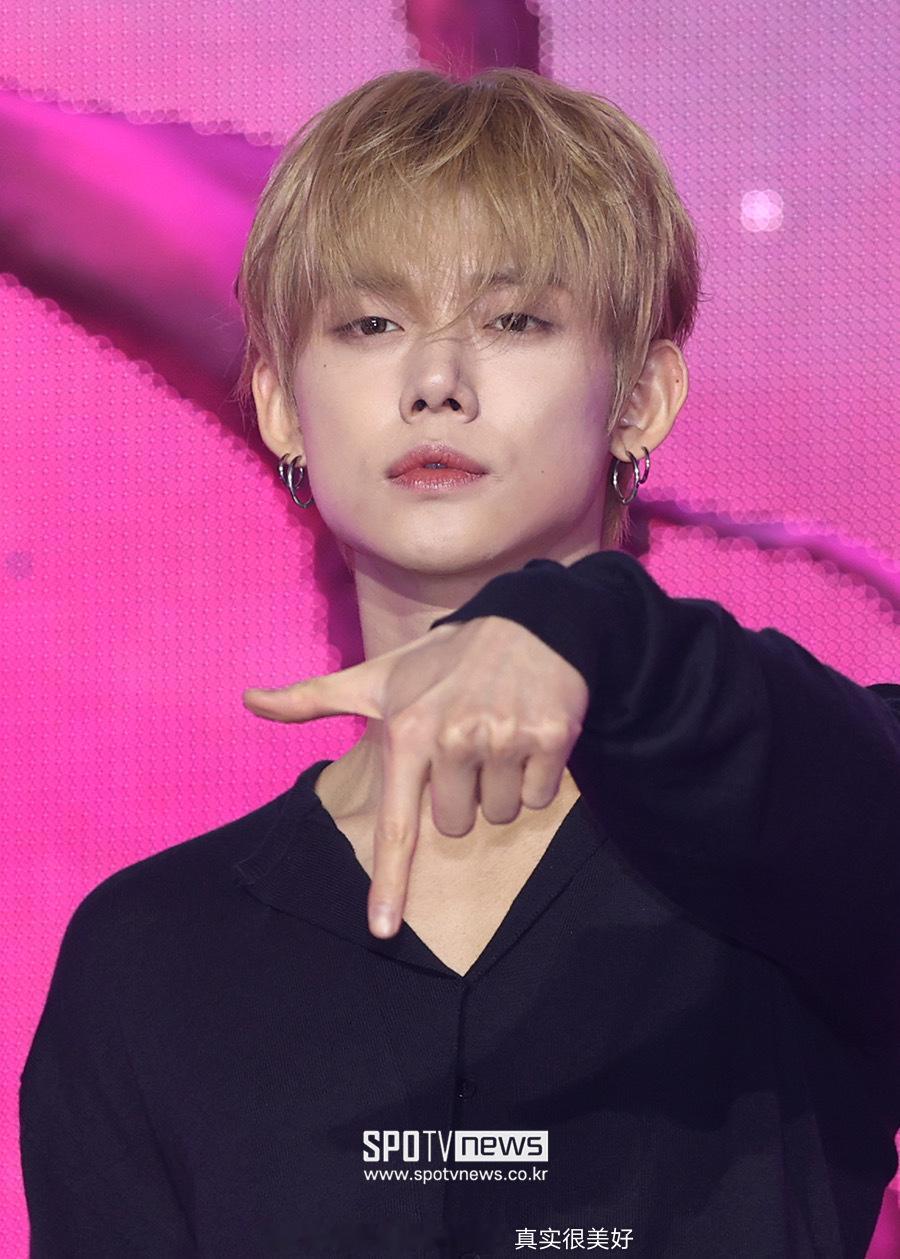 TXT崔秀彬，崔然竣，崔杋圭，姜太显，休宁凯今日回归新闻图 