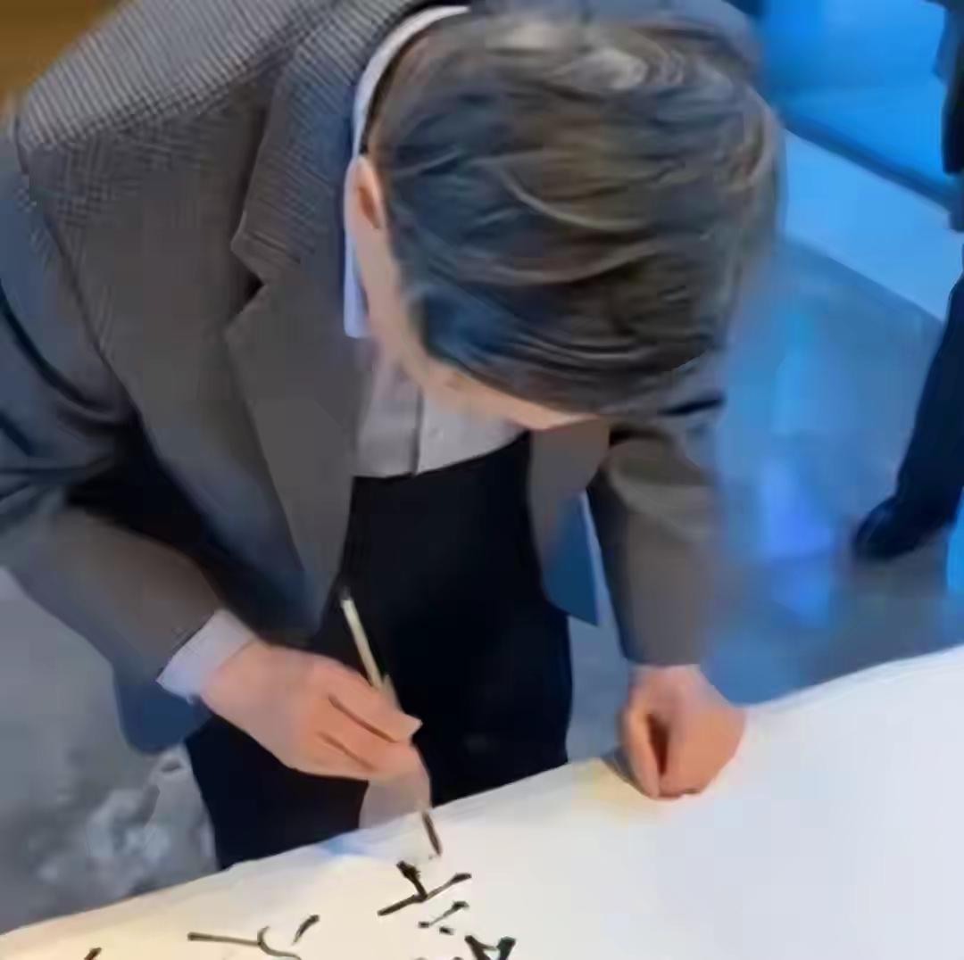 杨振宁走了，伴随在他身上的3个疑问，也该解开了

杨振宁走了，伴随在他身上的3个