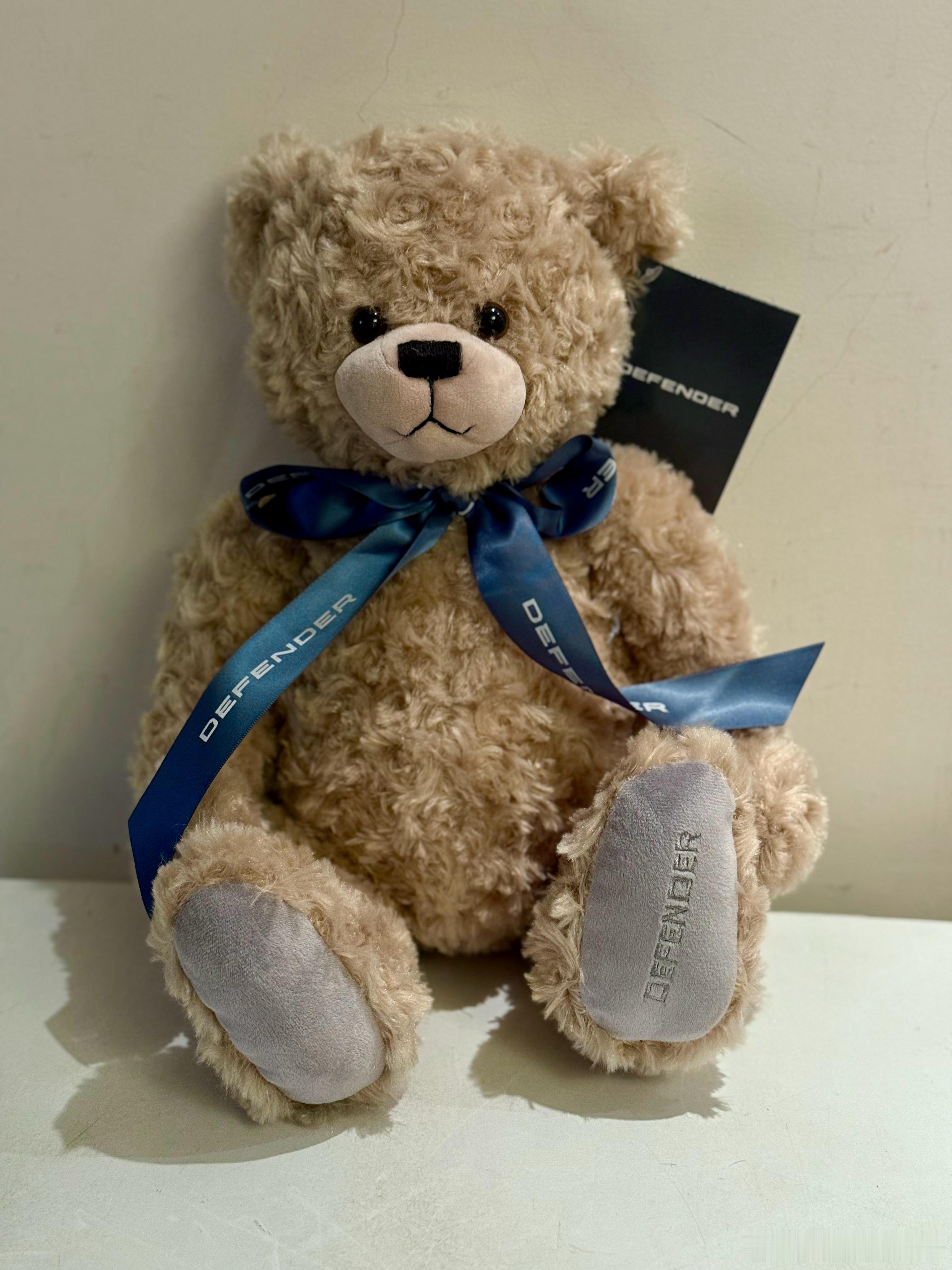 mj宠粉计划 送一只超可爱、大个子卫士小熊，关注+转发，3天后抽一位铁粉朋友！ 