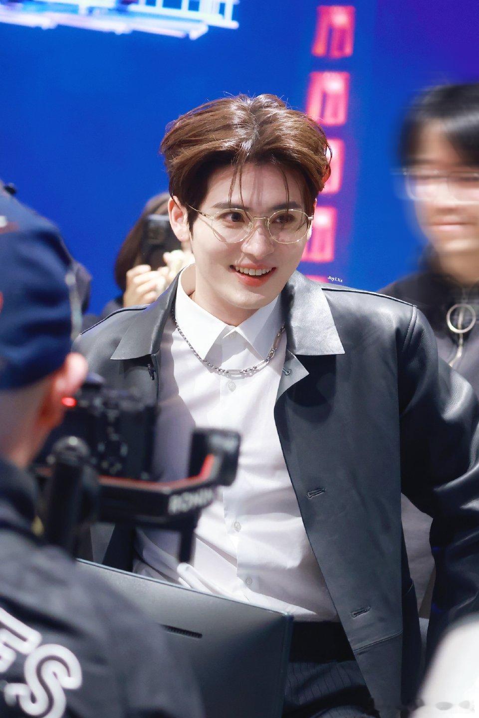 力丸韦语节创4对手变导师 这档中泰合作的选秀也太会了，不仅请来当年的热门选手当导