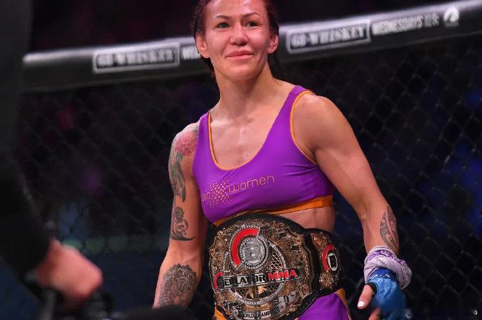 UFC “机械婆”克里斯·赛博格Cris Cyborg宣布MMA退役后的人生新篇