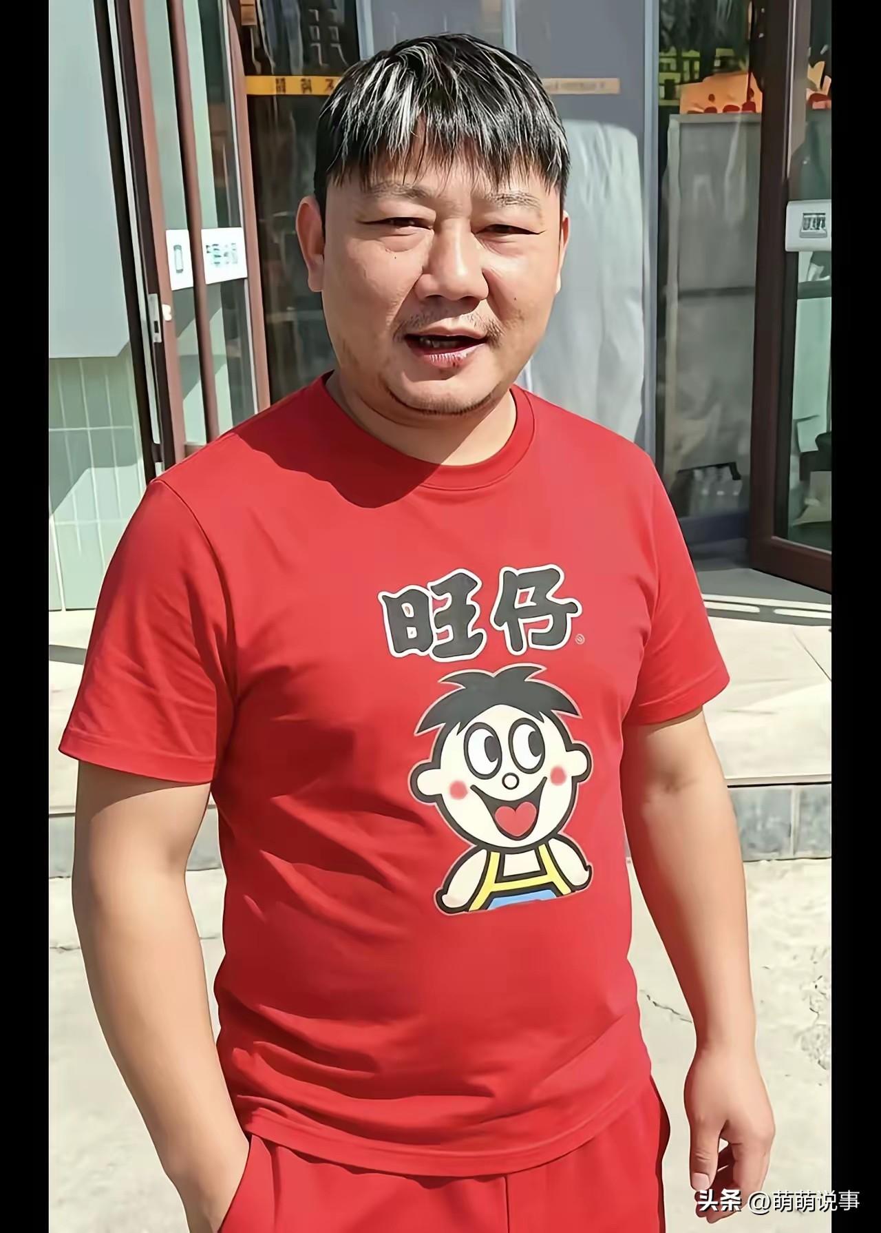 张雪粉丝这回有点失望了

不是因为新疆理发店开门晚

也不是因为剪发花了三个多小