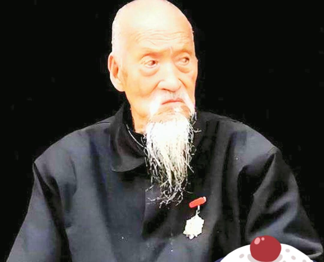 乾隆醒来，对一个宫女说，“你来伺候朕冲龙沟。”宫女听完开心不已，赶紧回应，“奴婢