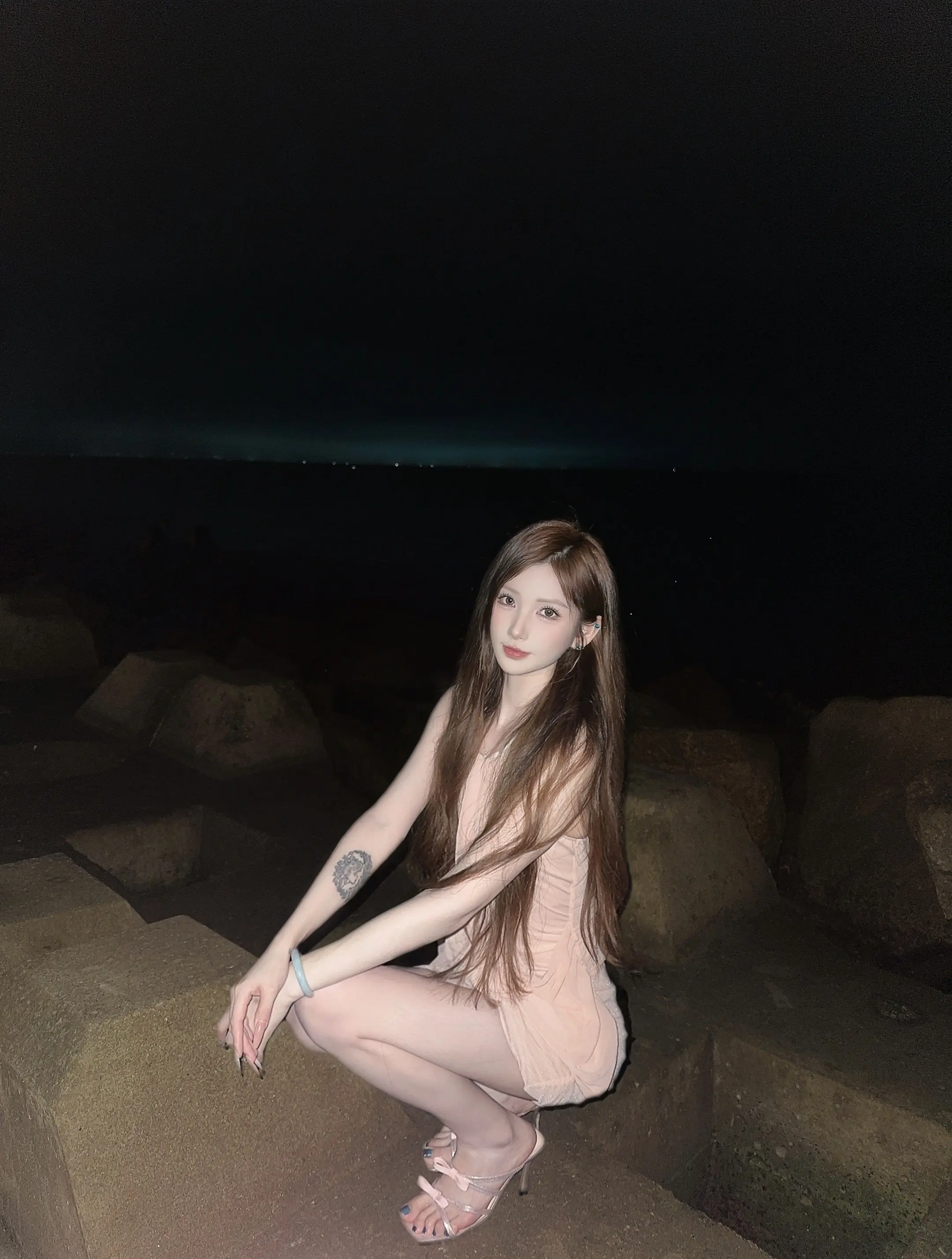 自己靠不住的时候 我会埋怨自己 埋怨完一边擦眼泪一边对自己说还得靠自己