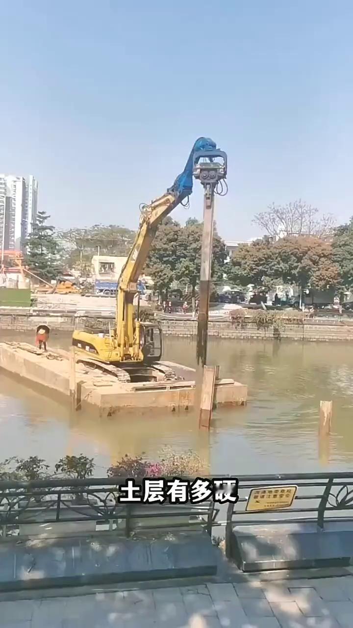 水下桥墩竟是如此浇筑的，你敢相信吗？
老美怎么也不敢相信中国的桥墩竟然不是直接在