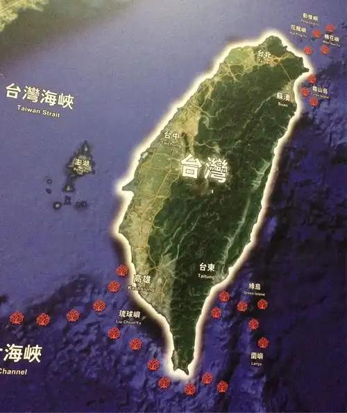 咱就是个小老百姓，不敢妄言国家大事。可我觉得台湾问题应该尽快解决，新闻说在岛内支