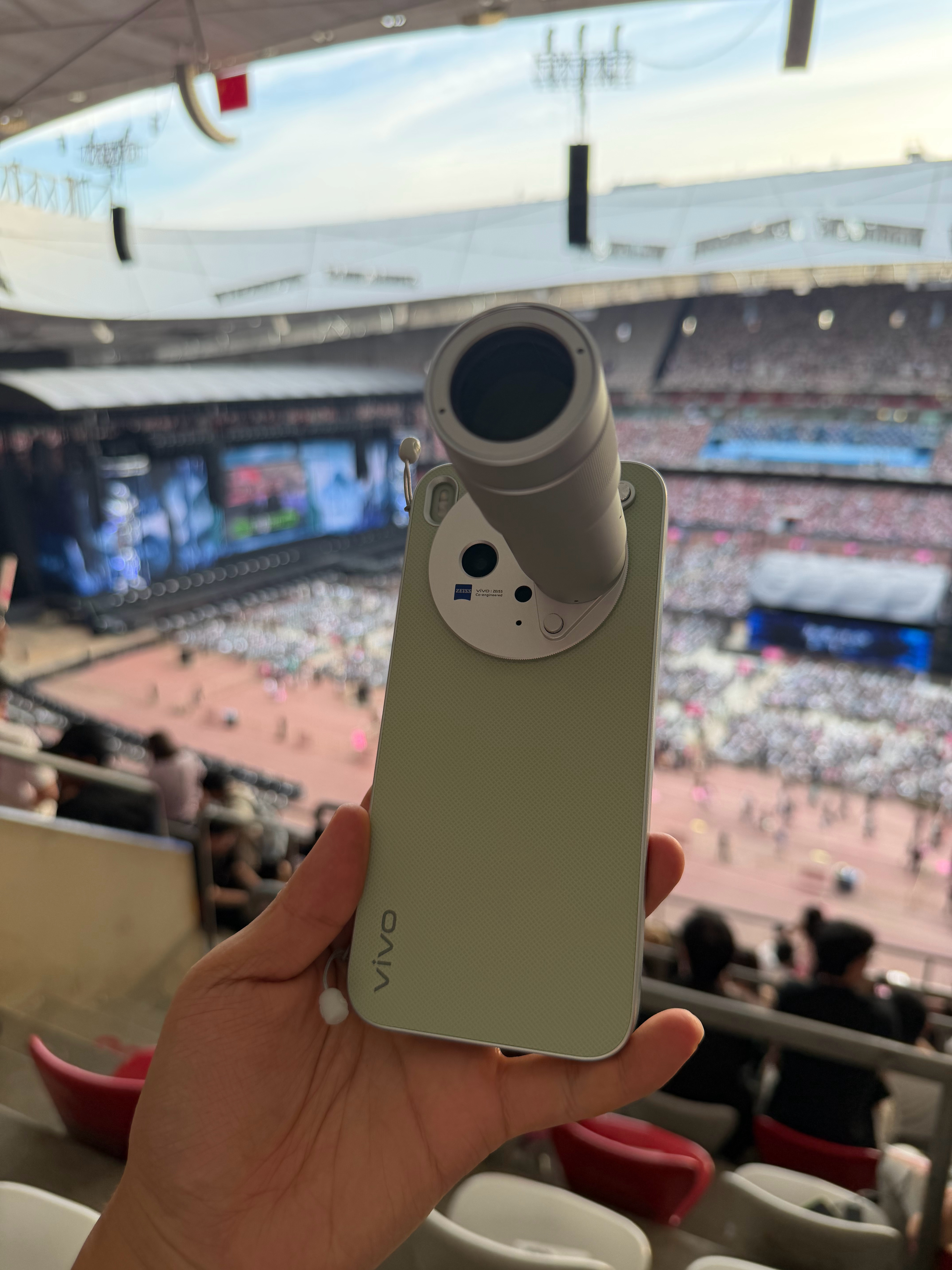 看演唱会不带一台vivo X300系列，回来就感觉这场演唱会白看了 西安