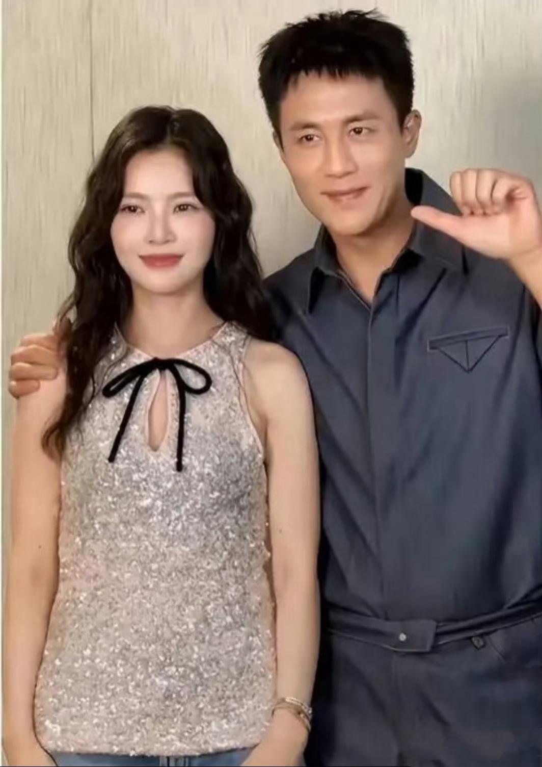 王灿发文反思冷暴力：爱是磨平棱角，而非肆意伤害

2025年9月14日，杜淳妻子