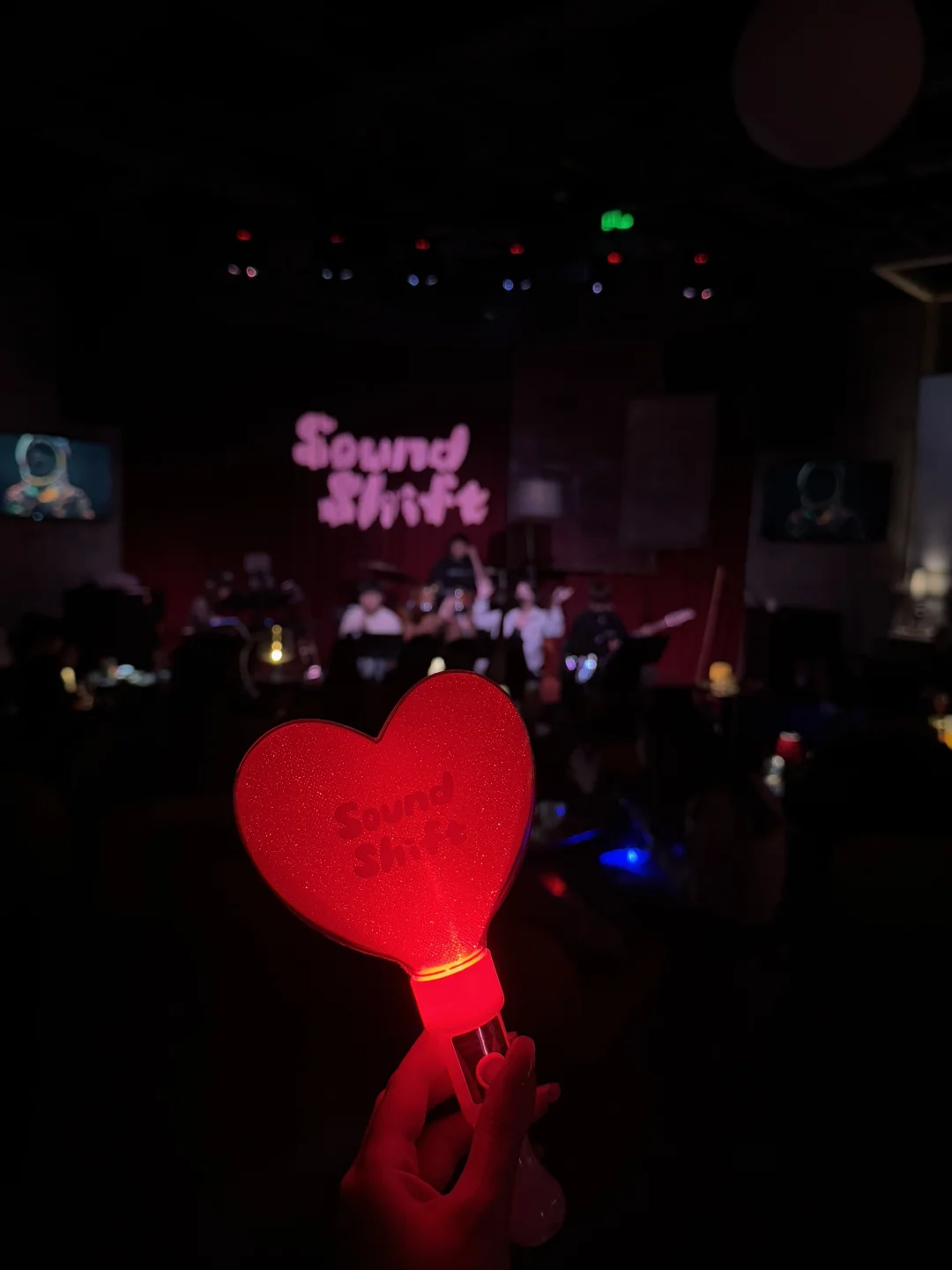 杭州R&B Bar！！！座无虚席…