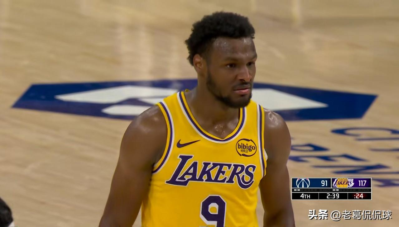 我强烈建议湖人主帅雷迪克取消布朗尼的出手权！虽然今天湖人在主场以120：101大
