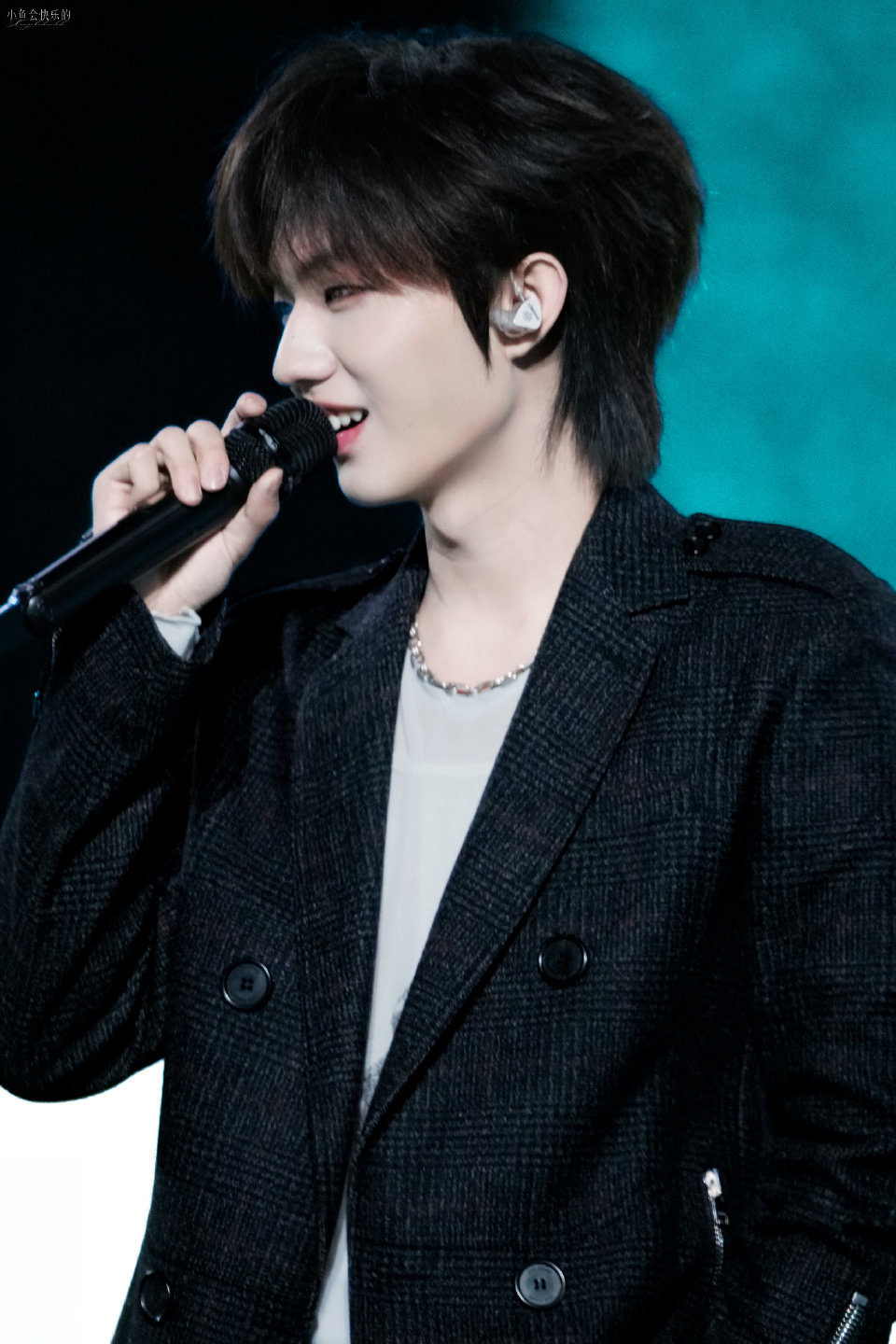 张子墨 把别人心里搞得一团乱还在这里萌萌的笑好事多墨redchamber青春品牌