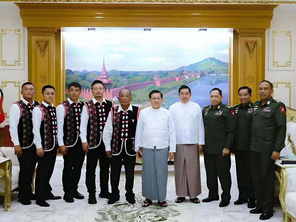 缅甸总统敏昂莱在内比都总统府亲自接见佤邦高层代表团的最新消息。据缅甸媒体2026