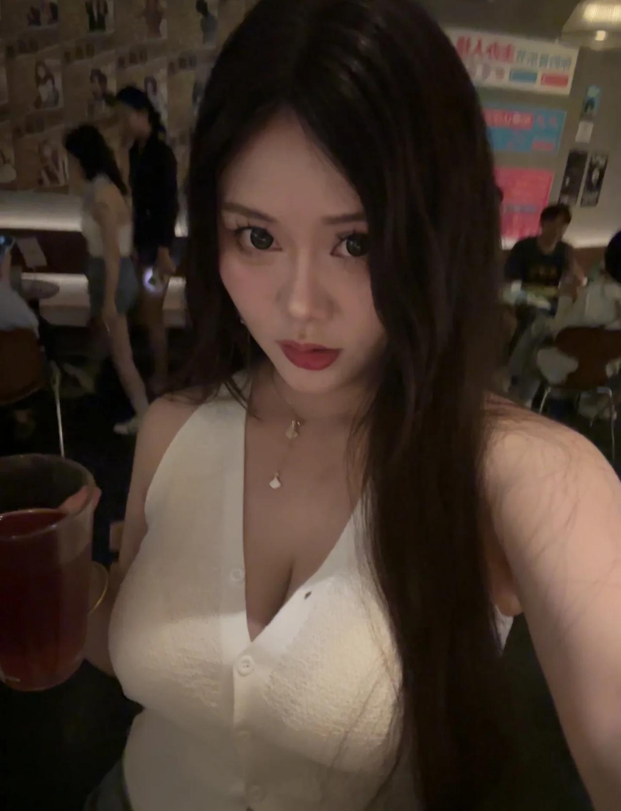 朋友圈没人点赞的照片，
御姐 甜妹 武汉拍照 那些拍不出第二张的 拍了就要发 武