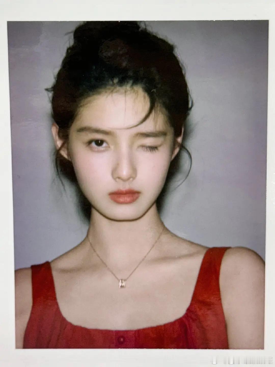 艾米的撕拉片真的很小女孩🤏🏻 ​​​