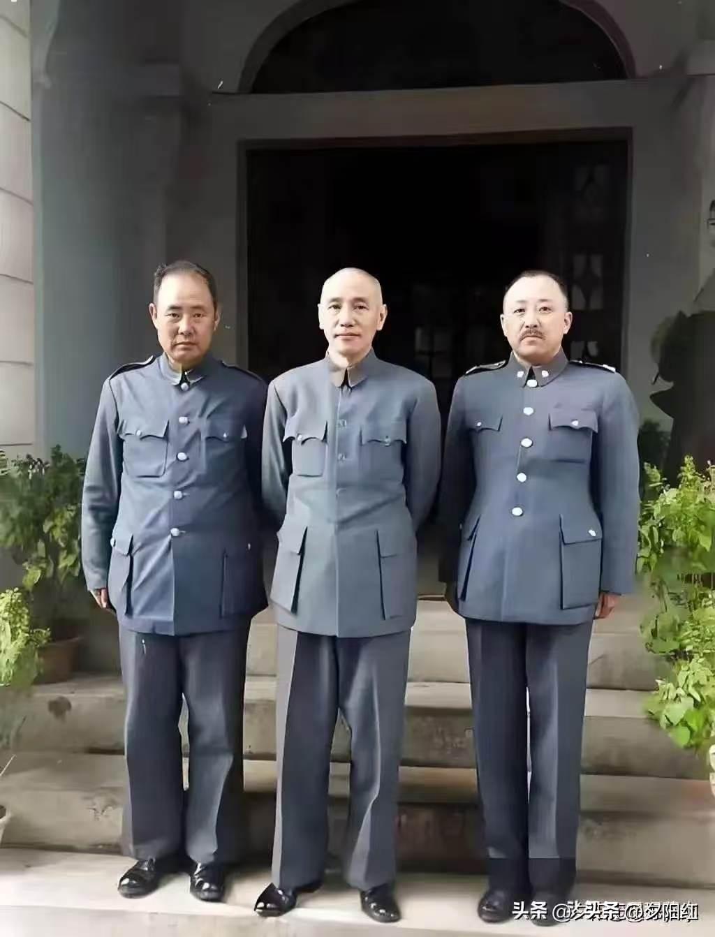 有人说这张图片里的三个人，肯定是中国人，而且还是国民政府时期，因为他们三人都穿的