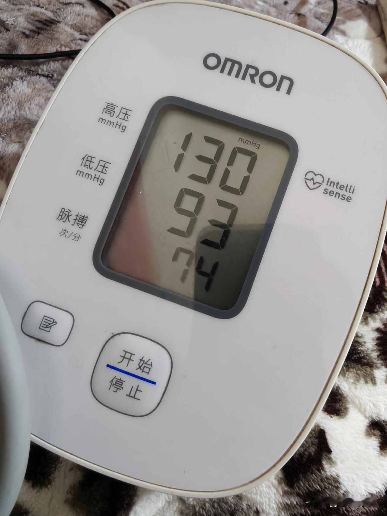 我发现了，我的降压良药

清早起来，
突然发现：神清气爽。

没有了以往脑袋昏沉