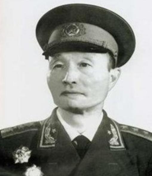 农民匆忙为红军烈士埋骨，张爱萍35年间六次下令，寻找这位英雄忠骨的故事为何如此感