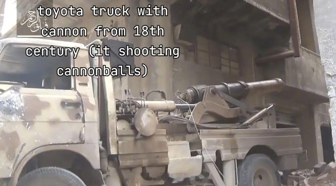 美国大规模空袭伊斯兰国曾经出现在叙利亚战场的各种神奇武器