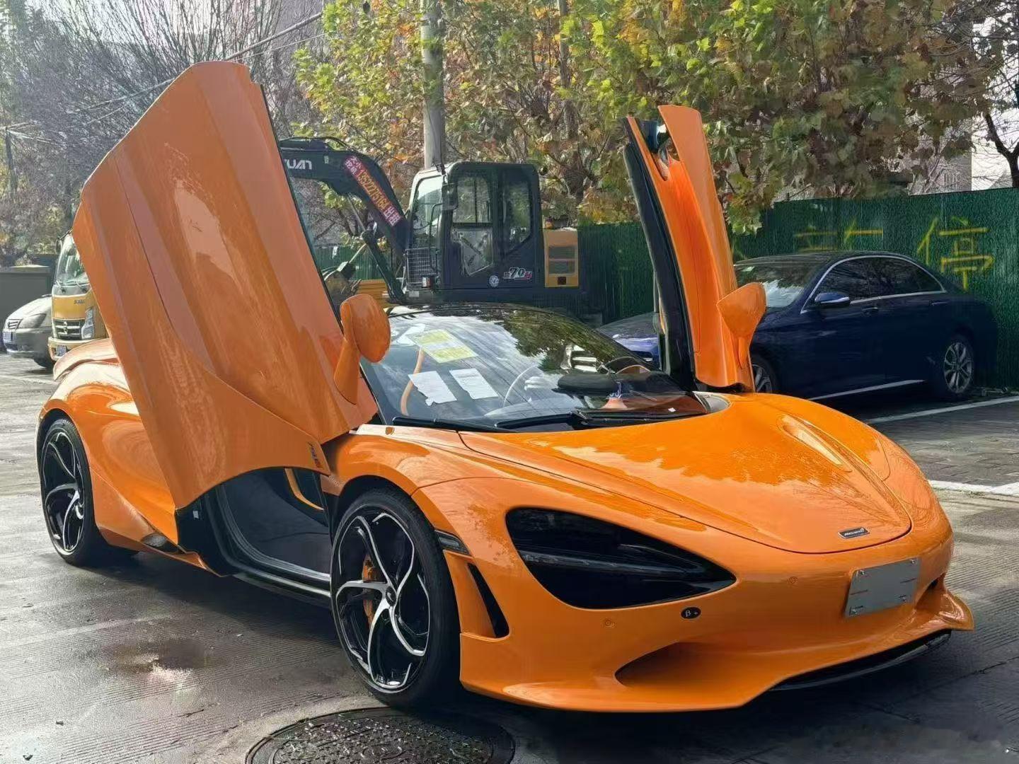 迈凯伦750s spider性能版，24款，800公里，全新车 