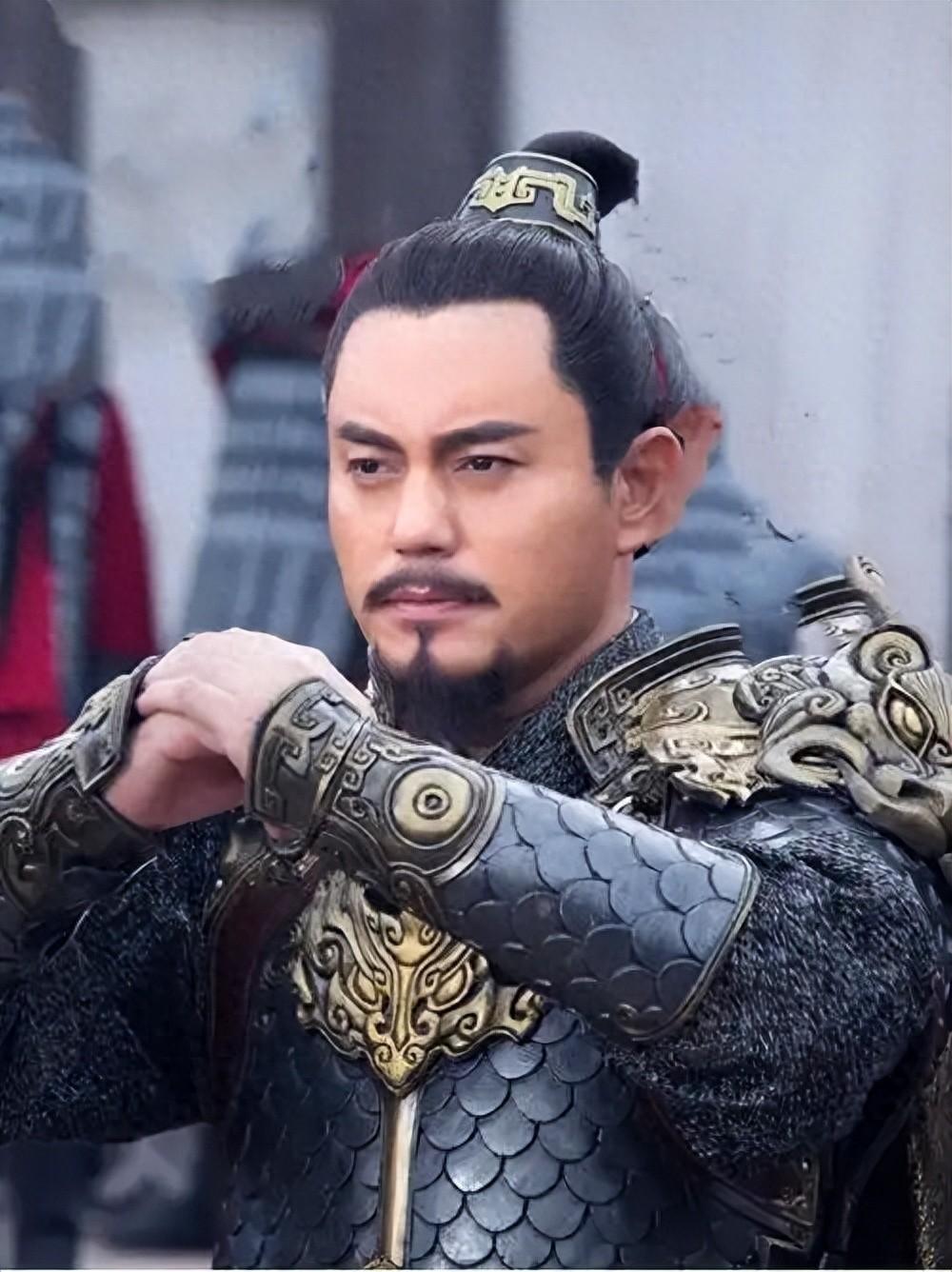 武德四年七月，李世民带着窦建德和王世充两个降主，班师回到长安。太庙献俘那一天，长