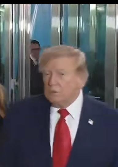 美国总统特朗普近日发出警告，说“如果民主党上台，我将成为美国历史上最后一位共和党