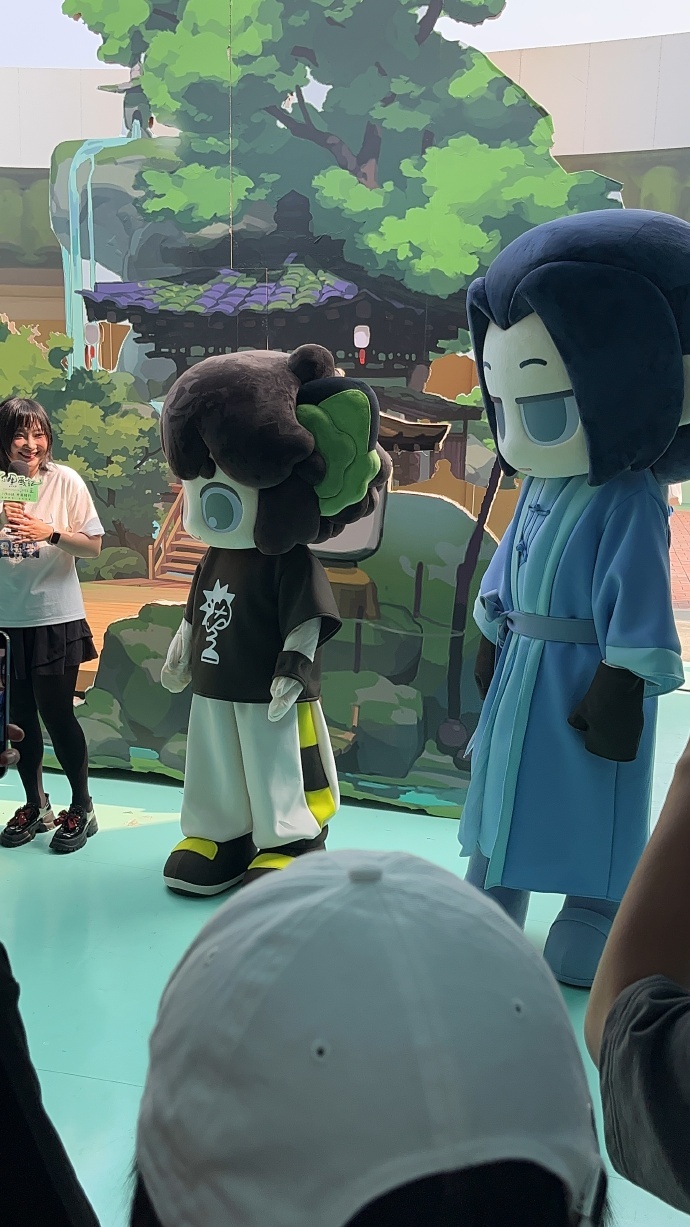 小黑无限来朝阳公园上班啦夏日奇遇记在朝阳公园上演！最爱的小黑、帅气的无限、飒爽的