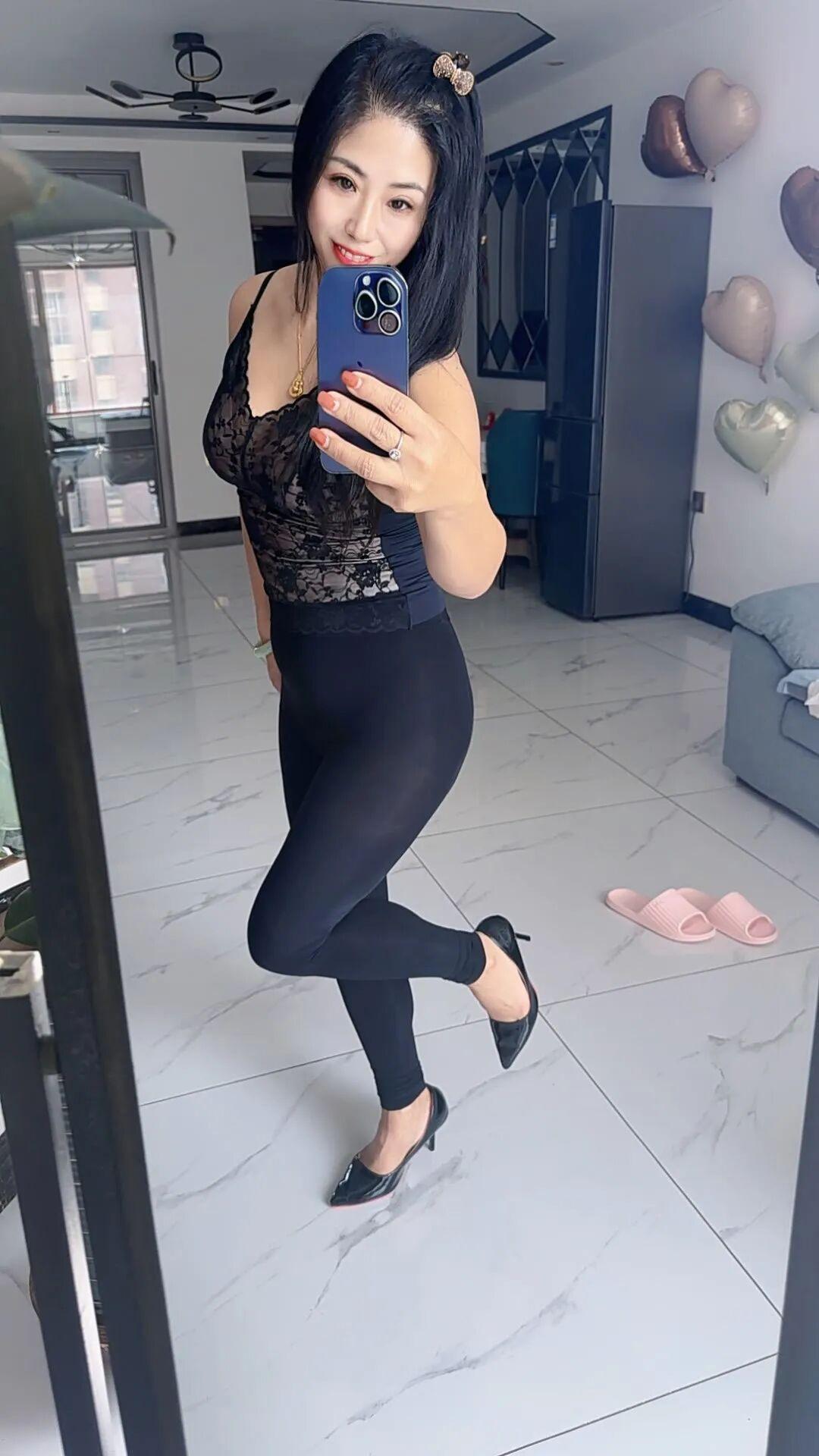 分享绝美的美女照[kiss]