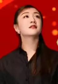 让人泪目！陈梦演唱
《这个世界我拼过》
2025年的央视网络春晚上，
陈梦演唱歌