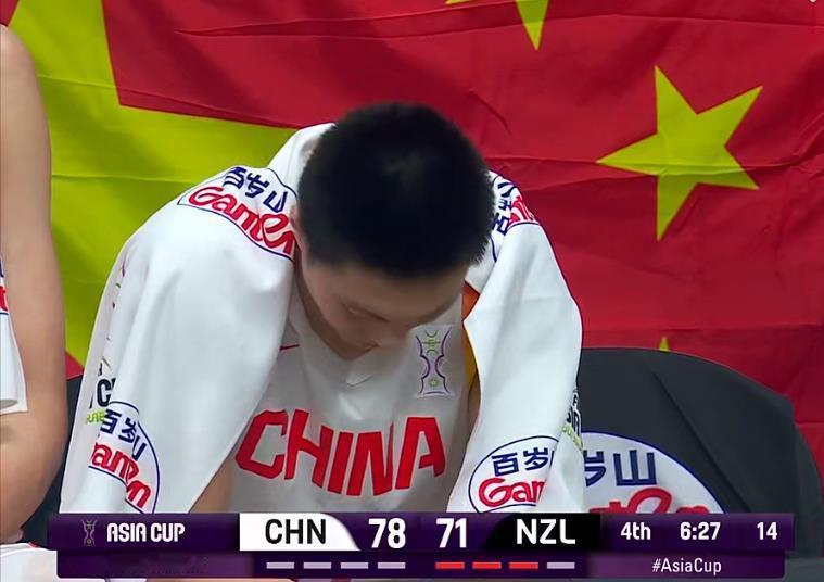 胡明轩从中国男篮队长，到现在落选12人名单，郭士强终于不再按照“人情世故”选人了