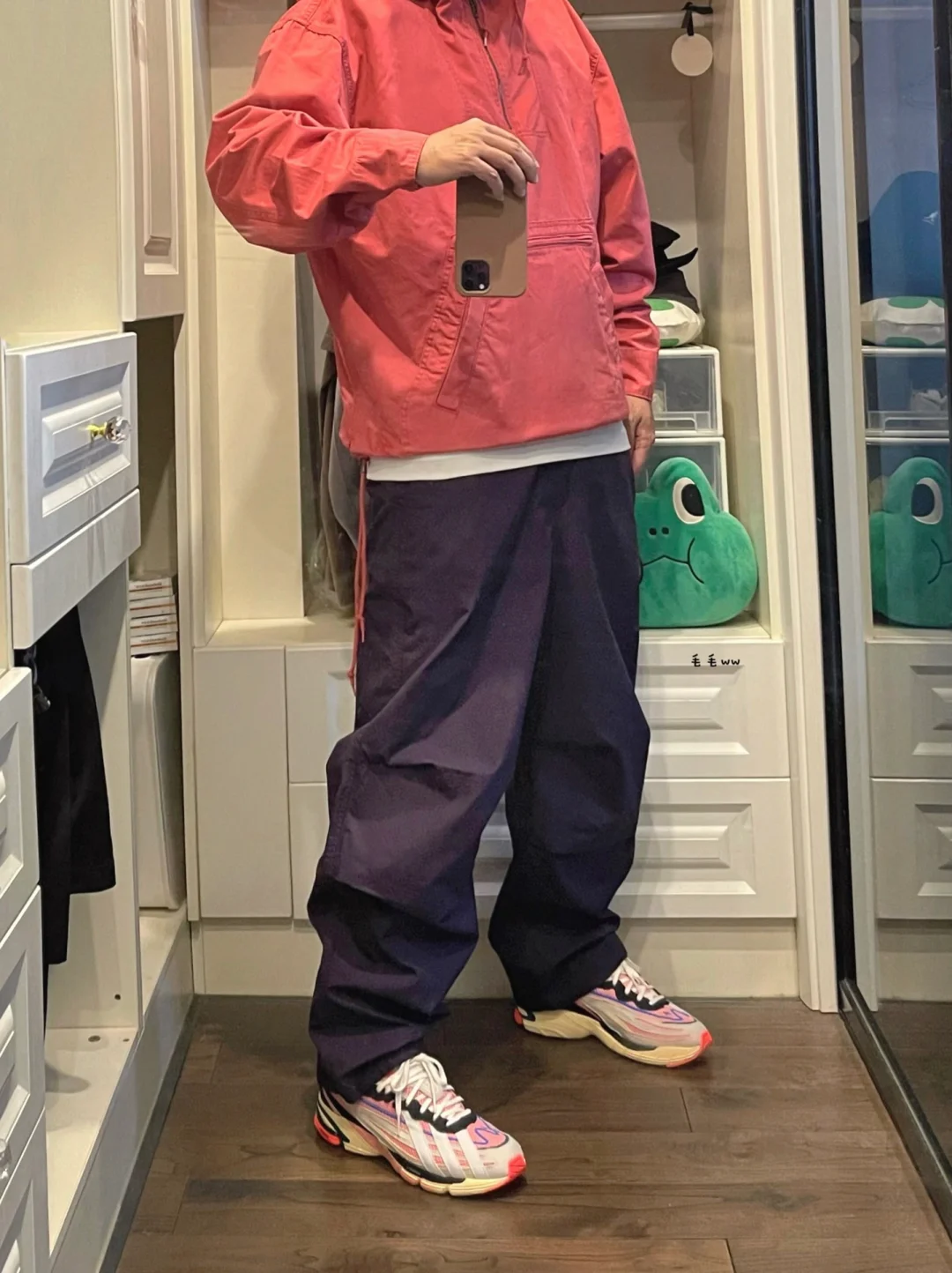 降落伞裤｜粉色系穿搭