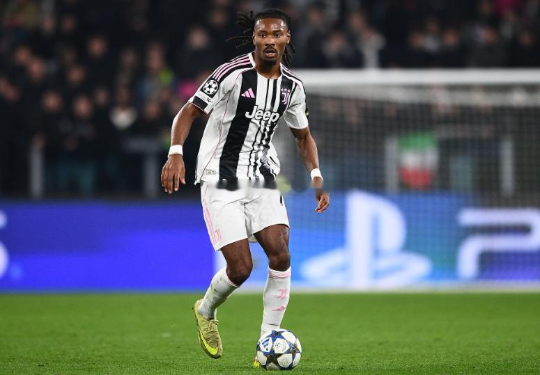 据意大利转会专家尼古拉·斯基拉的独家报道，尤文图斯将在未来几周与中场球员凯夫伦·