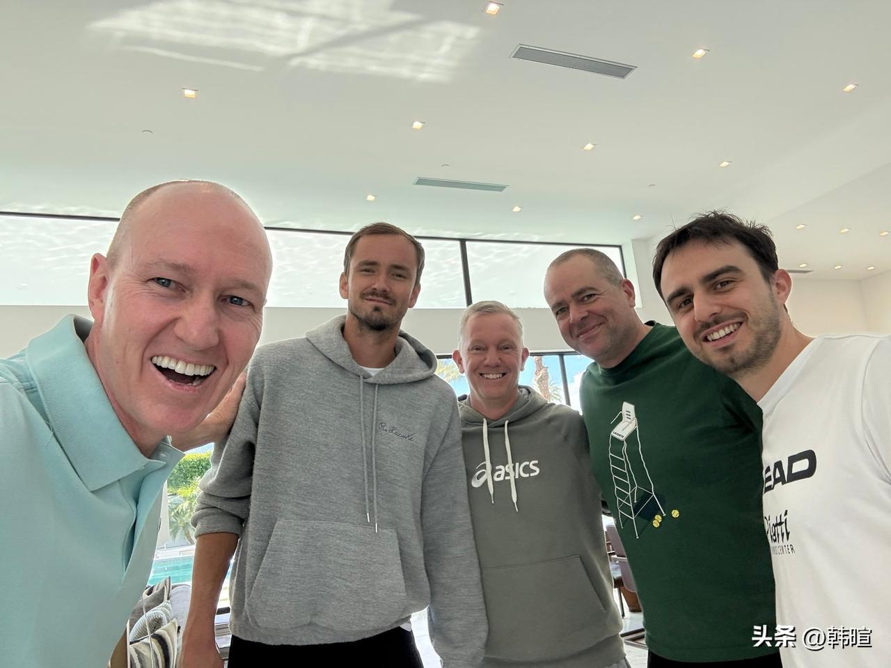 梅德维德夫，从“地狱”到“天堂”！
好消息，球迷依旧可以在“网球天堂”看到梅德维