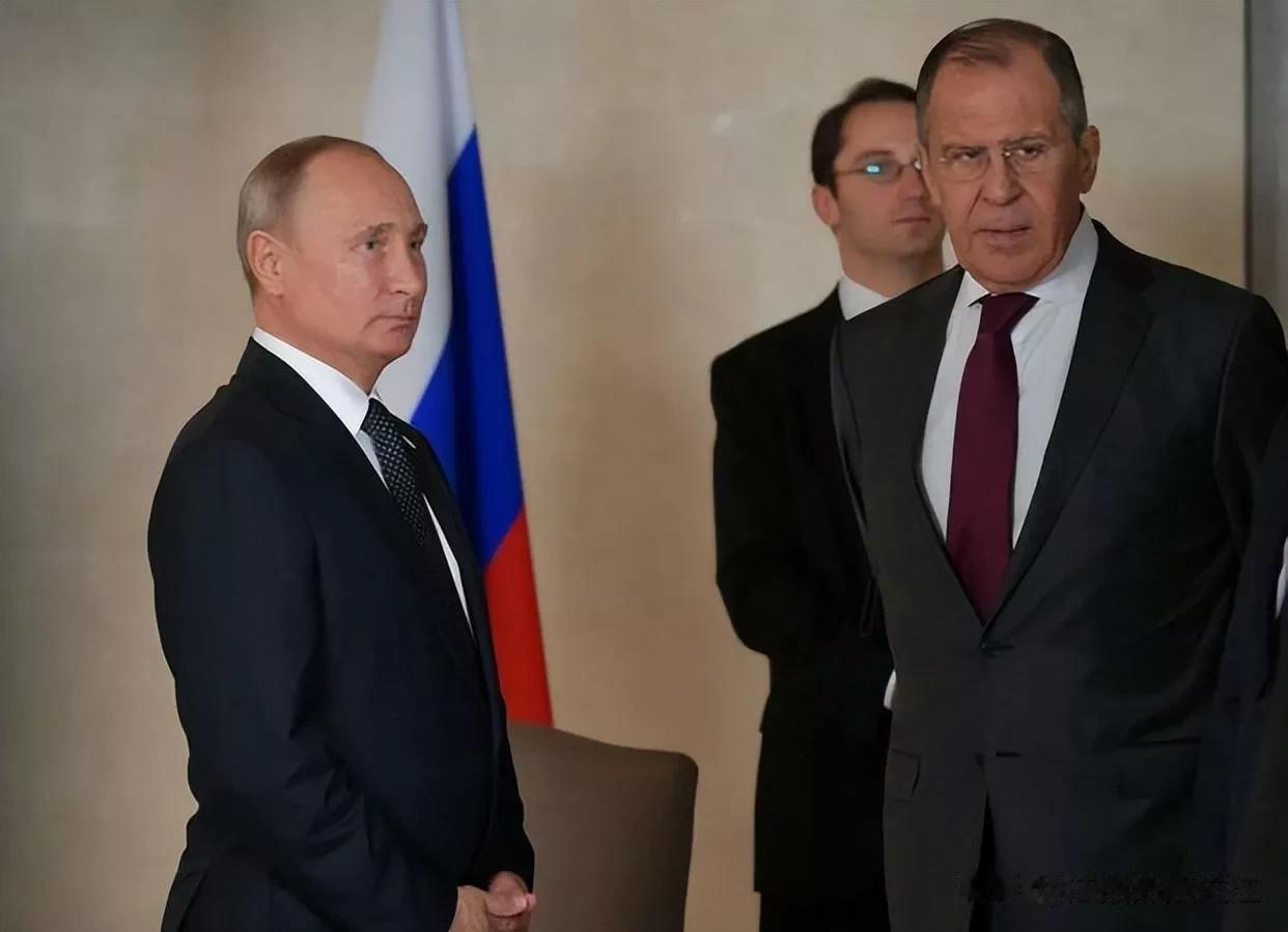 俄称乌军“损失惨重”，美当即宣布“补上”，武器援助几何倍数增加！

来源:海峡快