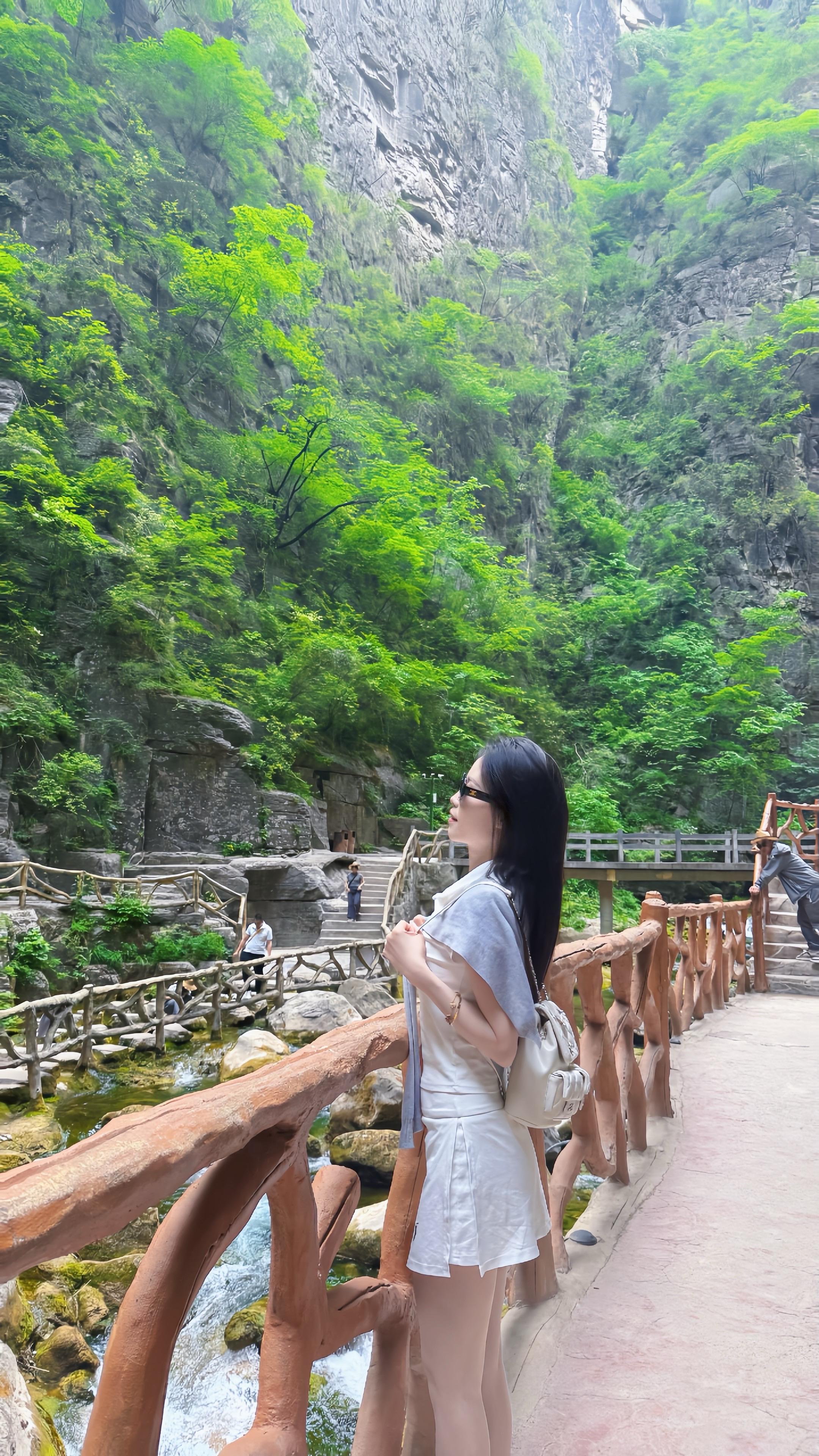 趁兴而行 看山看水⛰️  📍山西八泉峡
