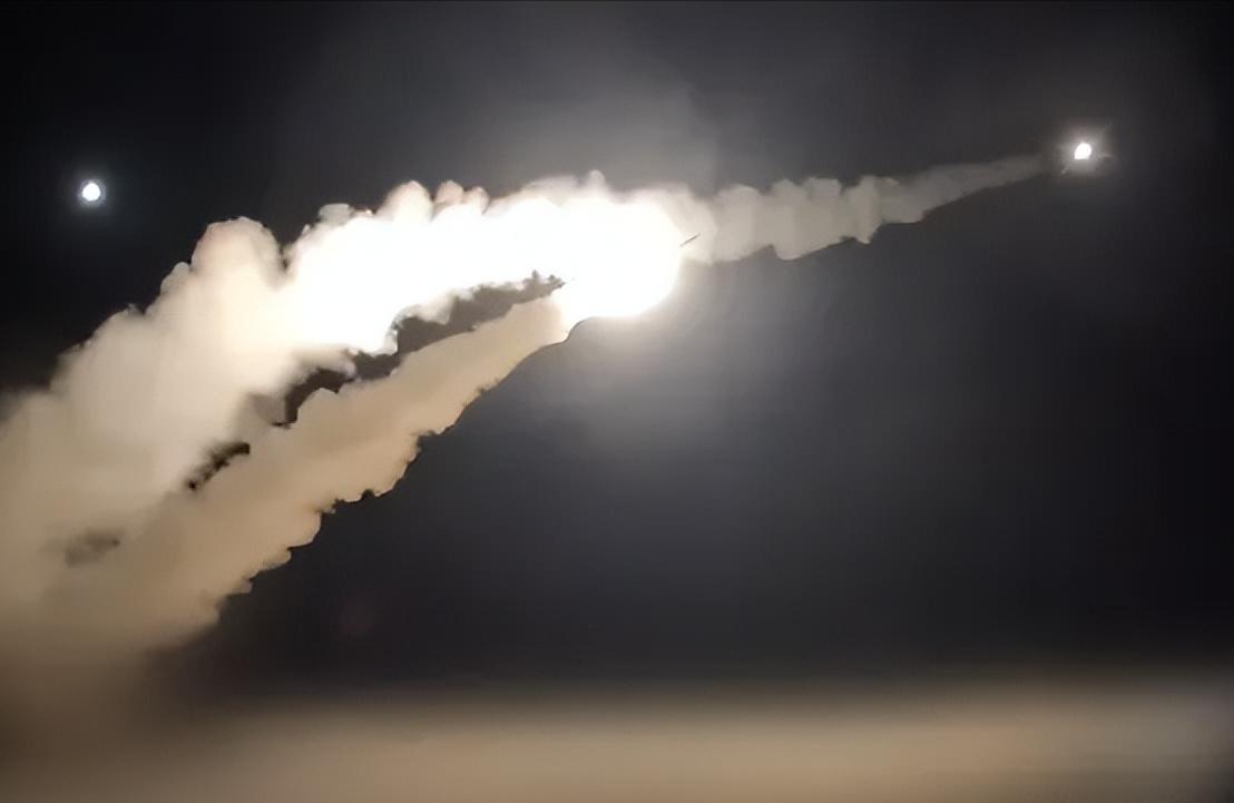 重磅！1吨超大弹头重击以色列首都！伊朗一弹打出四个维度

当地时间3月5日，中东