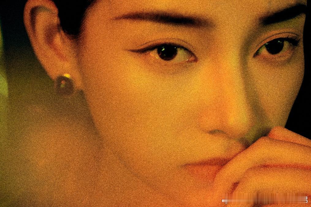 电影《爆水管》正在热映刘亦淳  刘亦淳惊喜演绎女海盗“陈一嫂”  演员刘亦淳毕业