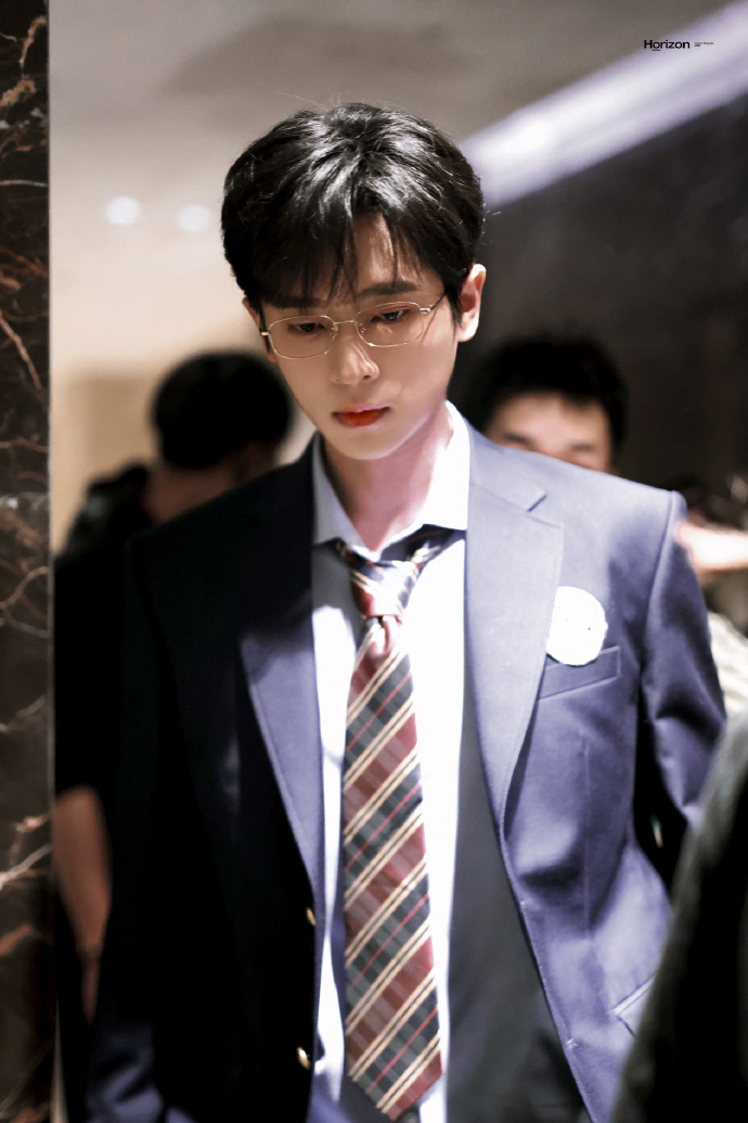 丞磊、田嘉瑞、夏之光 萌探今日路透，来审判一下[给你小心心] ​​​