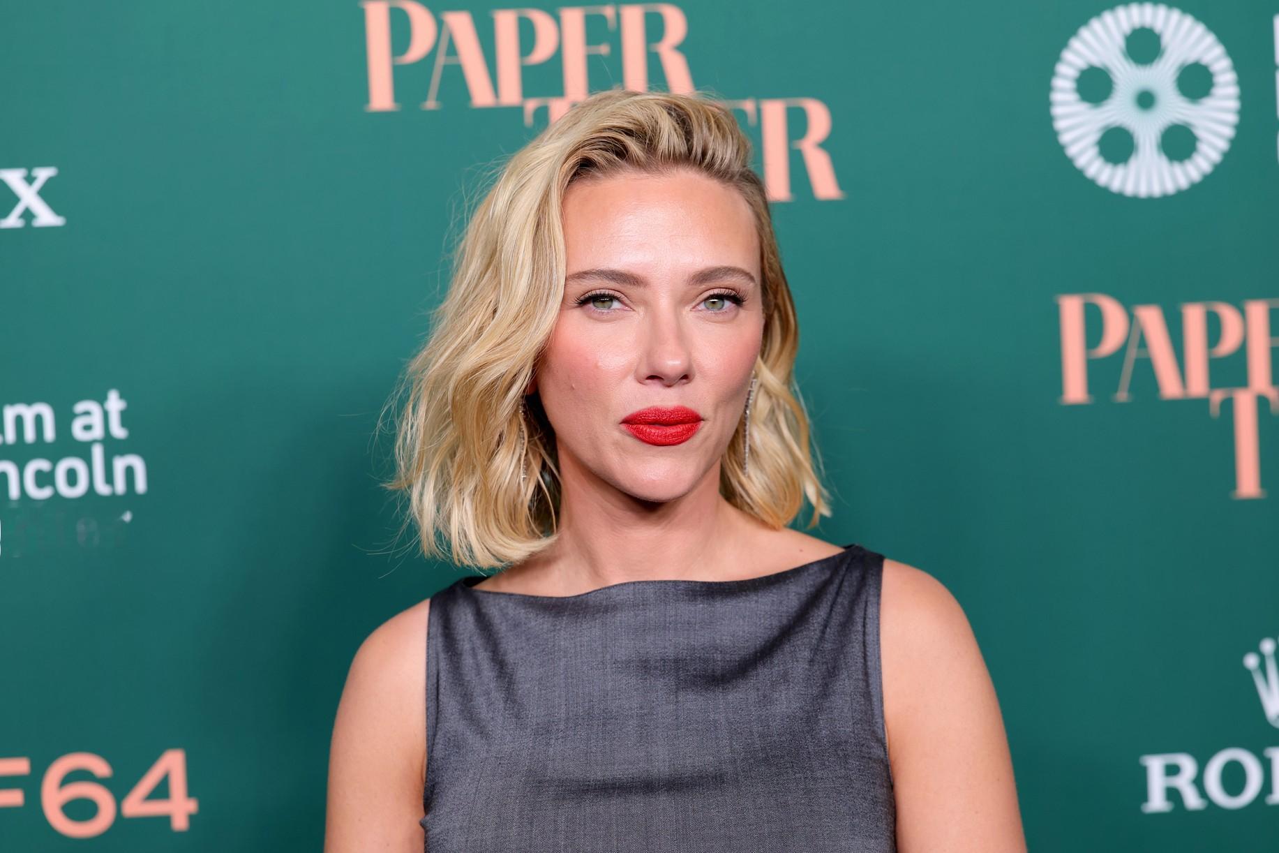 Scarlett Johansson 25日纽约 电影Paper Tiger首映