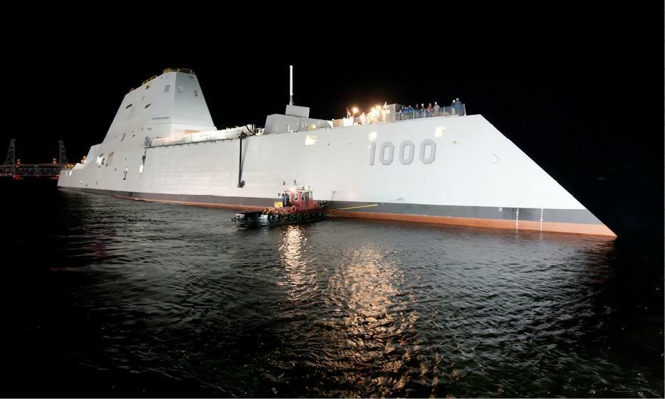 美国“朱姆沃尔特”级驱逐舰“朱姆沃尔特”级驱逐舰是美国正在建造的最新一级驱逐舰，