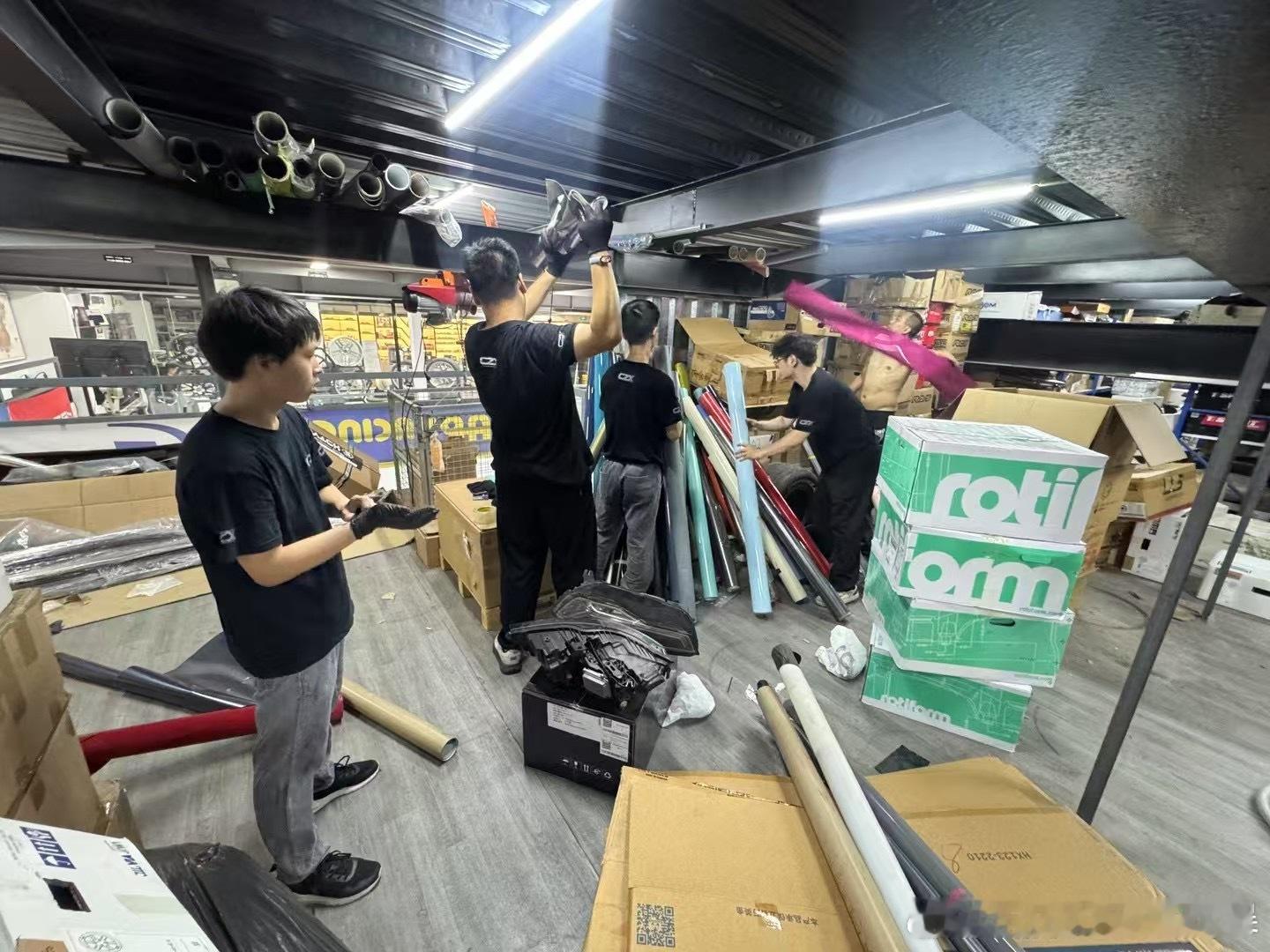 通知第四天-因之前临时存放配件的仓库 房东已租出去 请存放在我这里配件的车友 速
