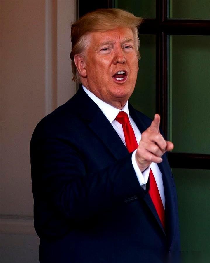 美国贸易代表格里尔，最近直接把特朗普访华的底牌掀了。
他对着媒体，公开了两大条件