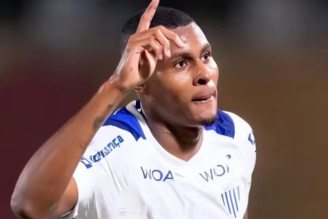 喜讯！一家中超球队即将免签巴乙银靴，米内罗前队友，白捡大宝贝 近日，据巴西媒体《